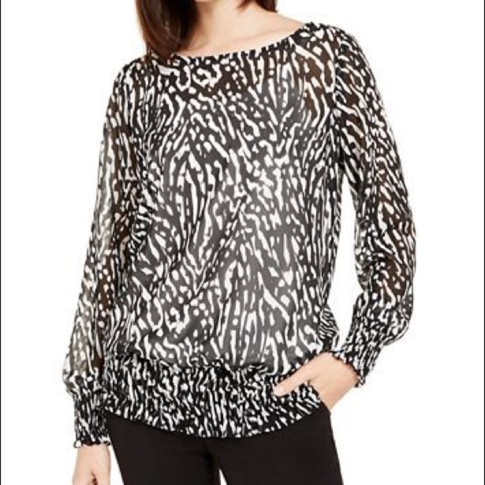 Alfani
Printed Smocked-Hem Top